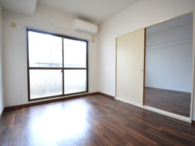 LDK（別部屋同型タイプ）