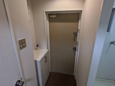 １階　玄関
